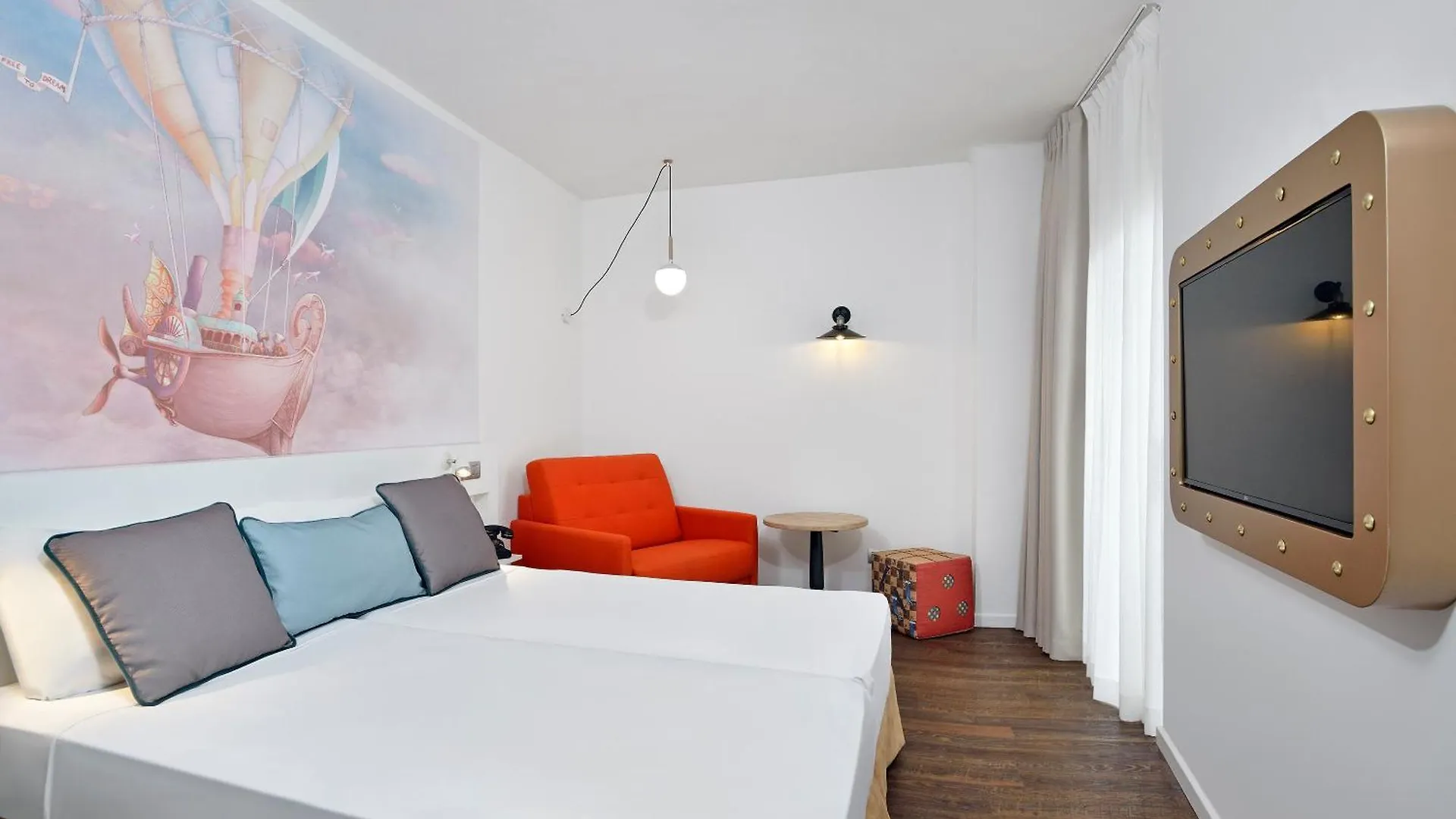 Sol Katmandu Park & Resort Magaluf  Hotel